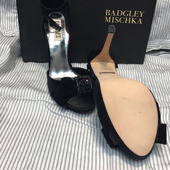 Badgley Mischka - Picture 3 of 6